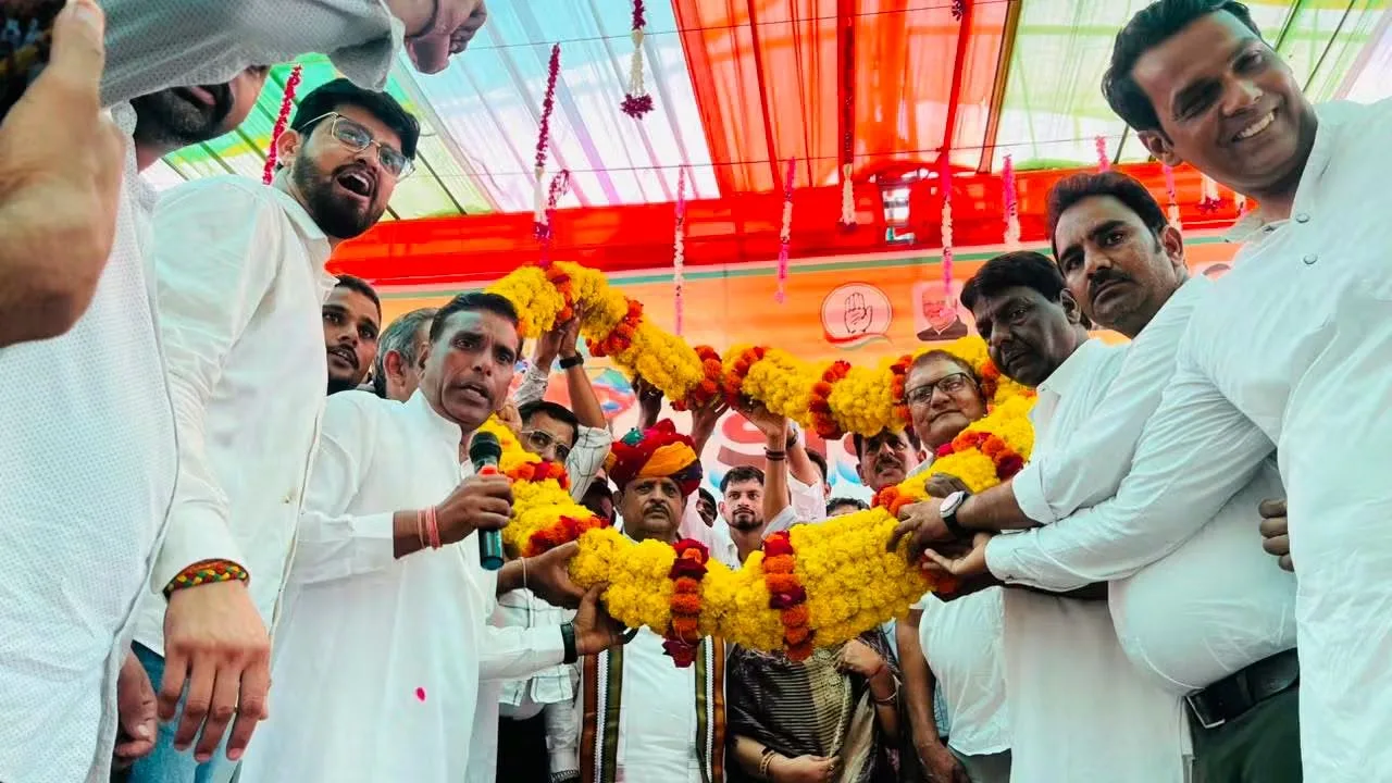 बनक्या रानी मंदिर में उमड़ा कांग्रेस कार्यकर्ताओं का सैलाब, डॉ. रघु शर्मा का मनाया जन्मदिन
